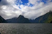 I2-MilfordGrandeur-2508